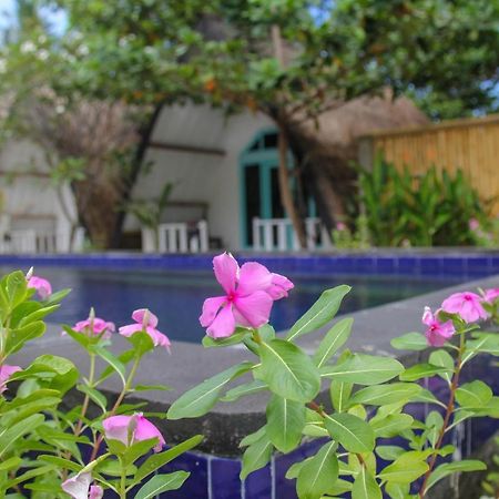 Lucky'S Pansiyon Gili Air Dış mekan fotoğraf