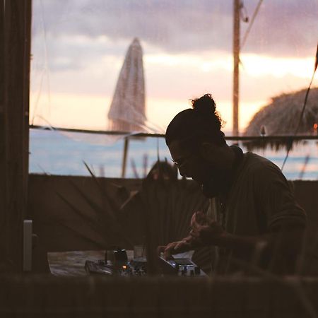 Lucky'S Pansiyon Gili Air Dış mekan fotoğraf