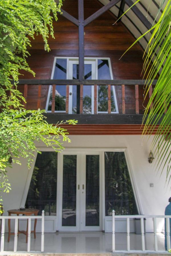 Lucky'S Pansiyon Gili Air Dış mekan fotoğraf