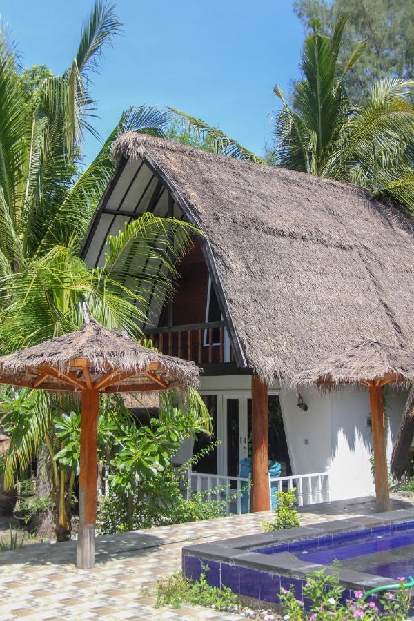 Lucky'S Pansiyon Gili Air Dış mekan fotoğraf