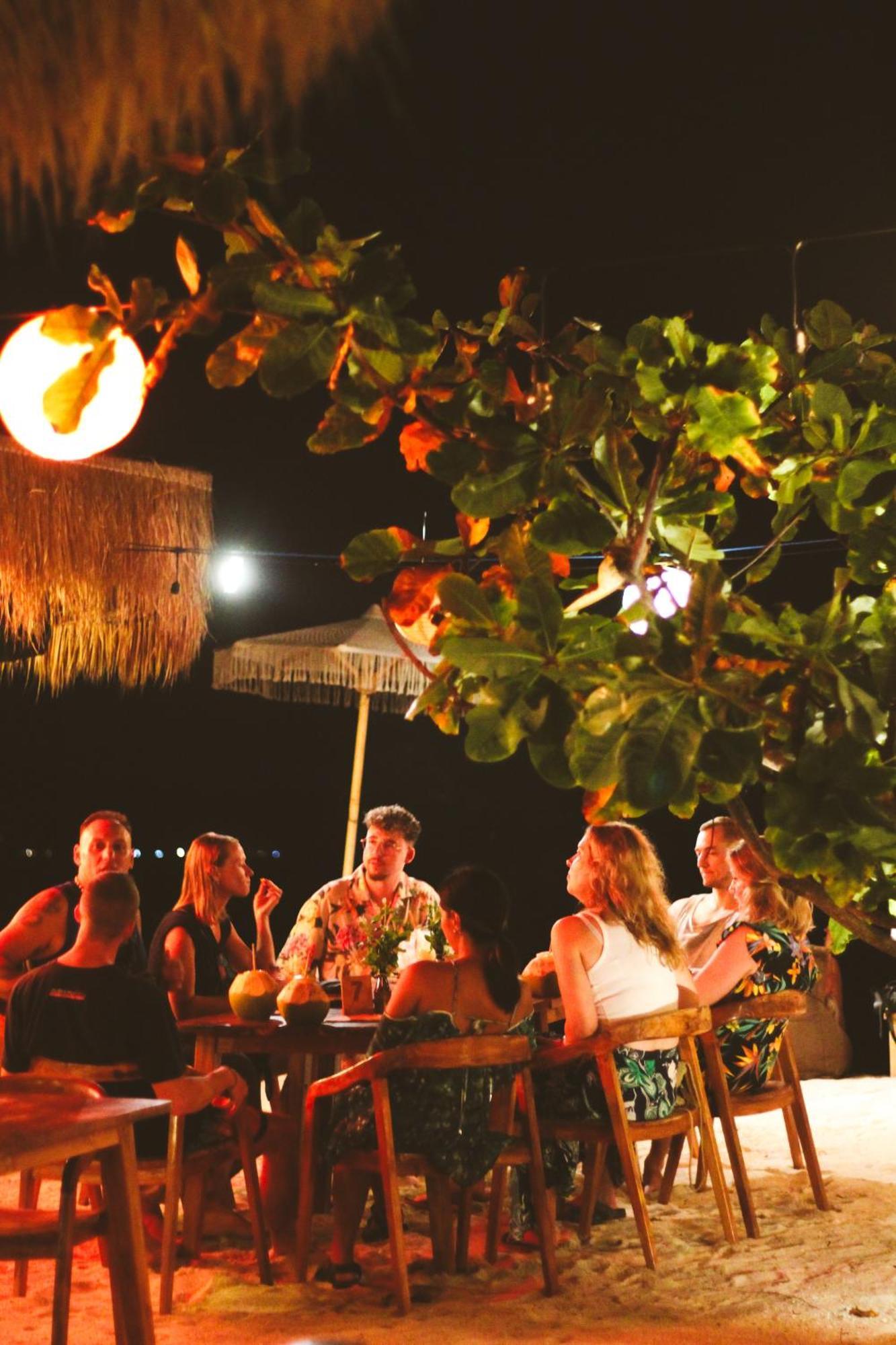 Lucky'S Pansiyon Gili Air Dış mekan fotoğraf