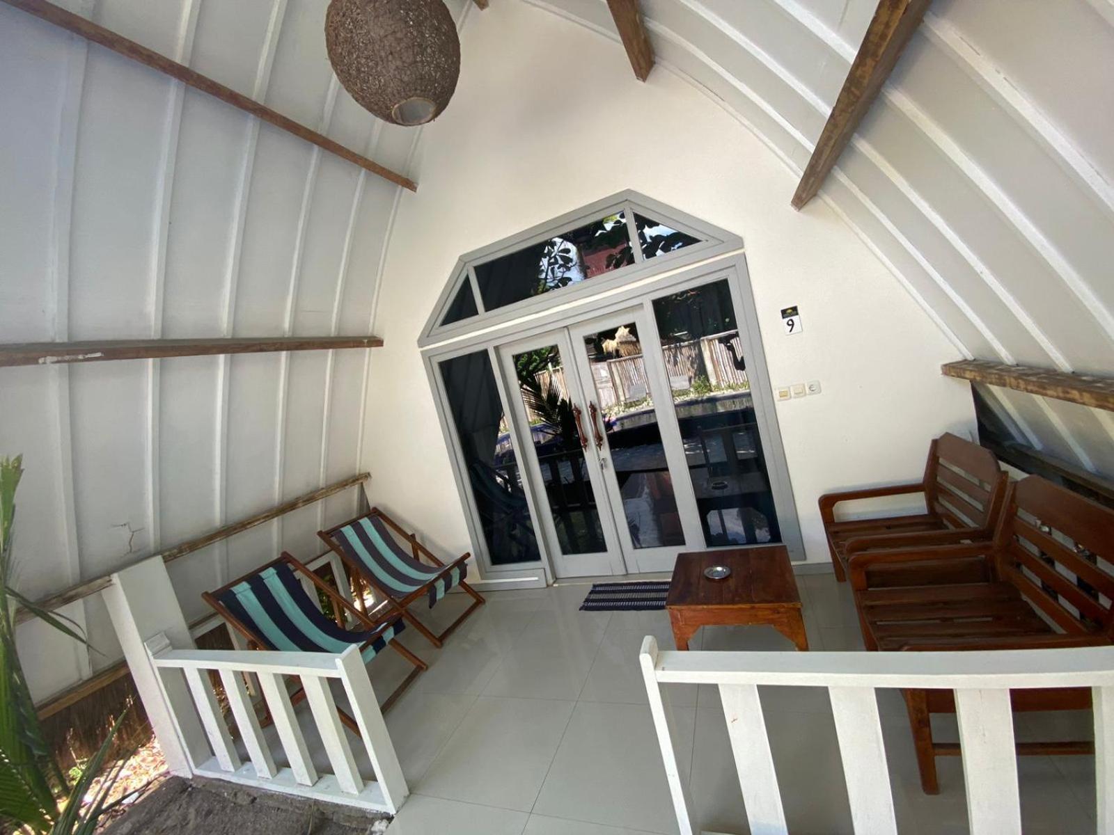 Lucky'S Pansiyon Gili Air Dış mekan fotoğraf