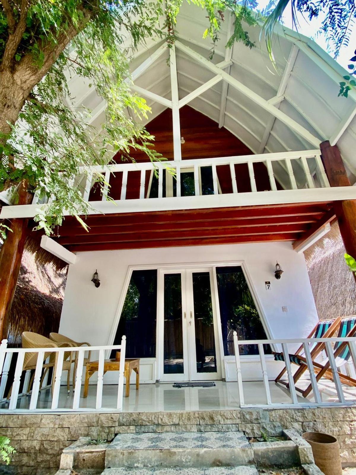 Lucky'S Pansiyon Gili Air Dış mekan fotoğraf